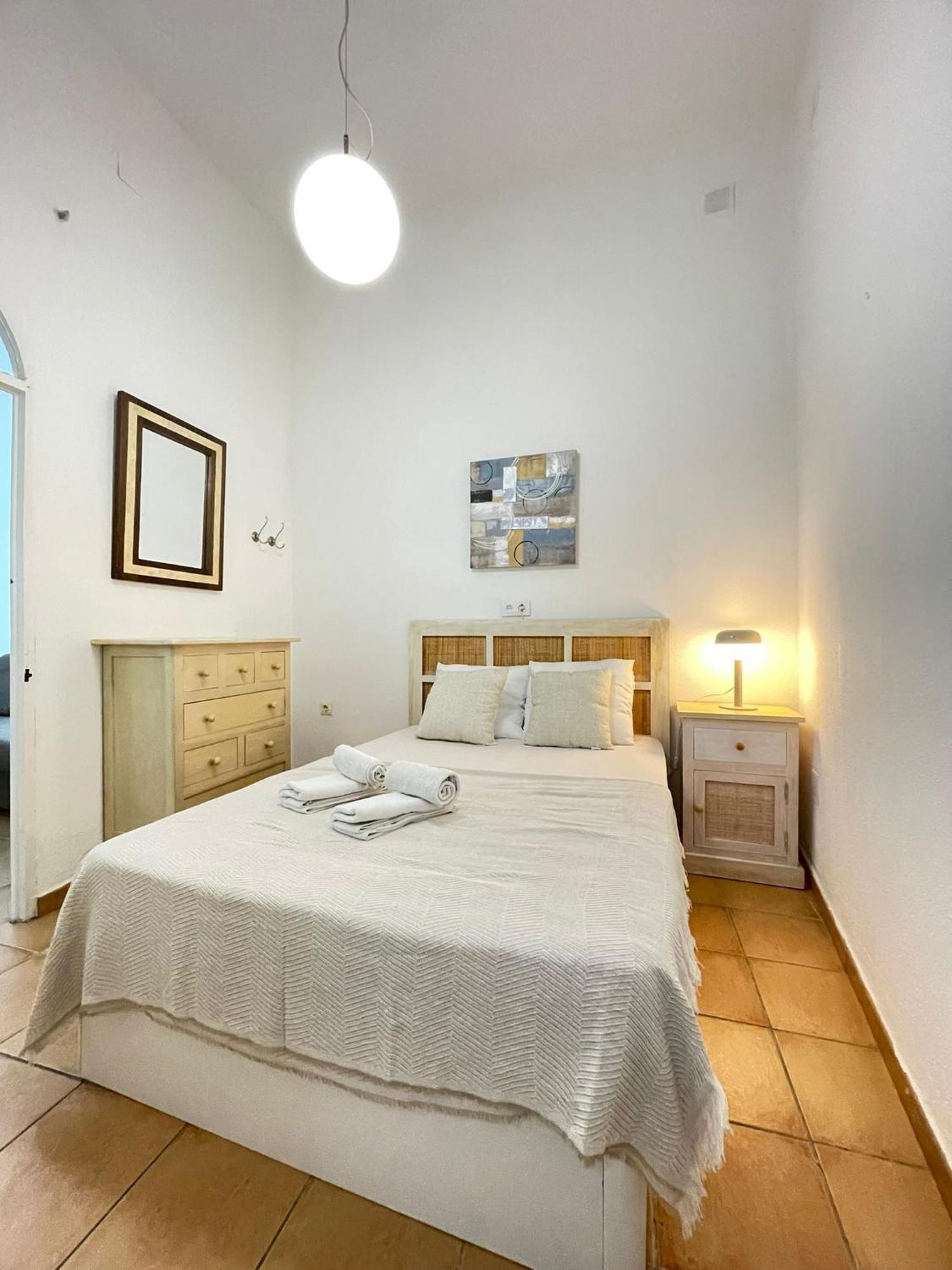 Апартаменты Santa Paula. Centrico Y Acogedor. Севилья Экстерьер фото